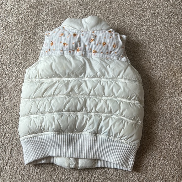 White, orange and a little bit of pink vest with flowers!! - Picture 2 of 4